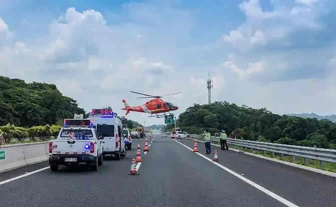 图木舒克高速公路汽车救援案例